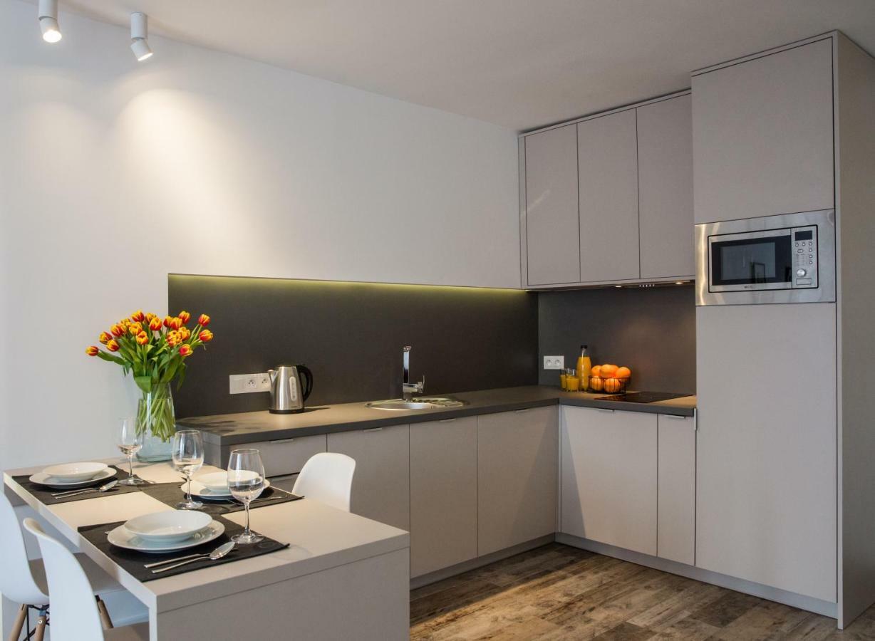 City Center Zelazna, Next To Warsaw'S Business District & Fabryka Norblina, By Warsawskyline Apartments Экстерьер фото