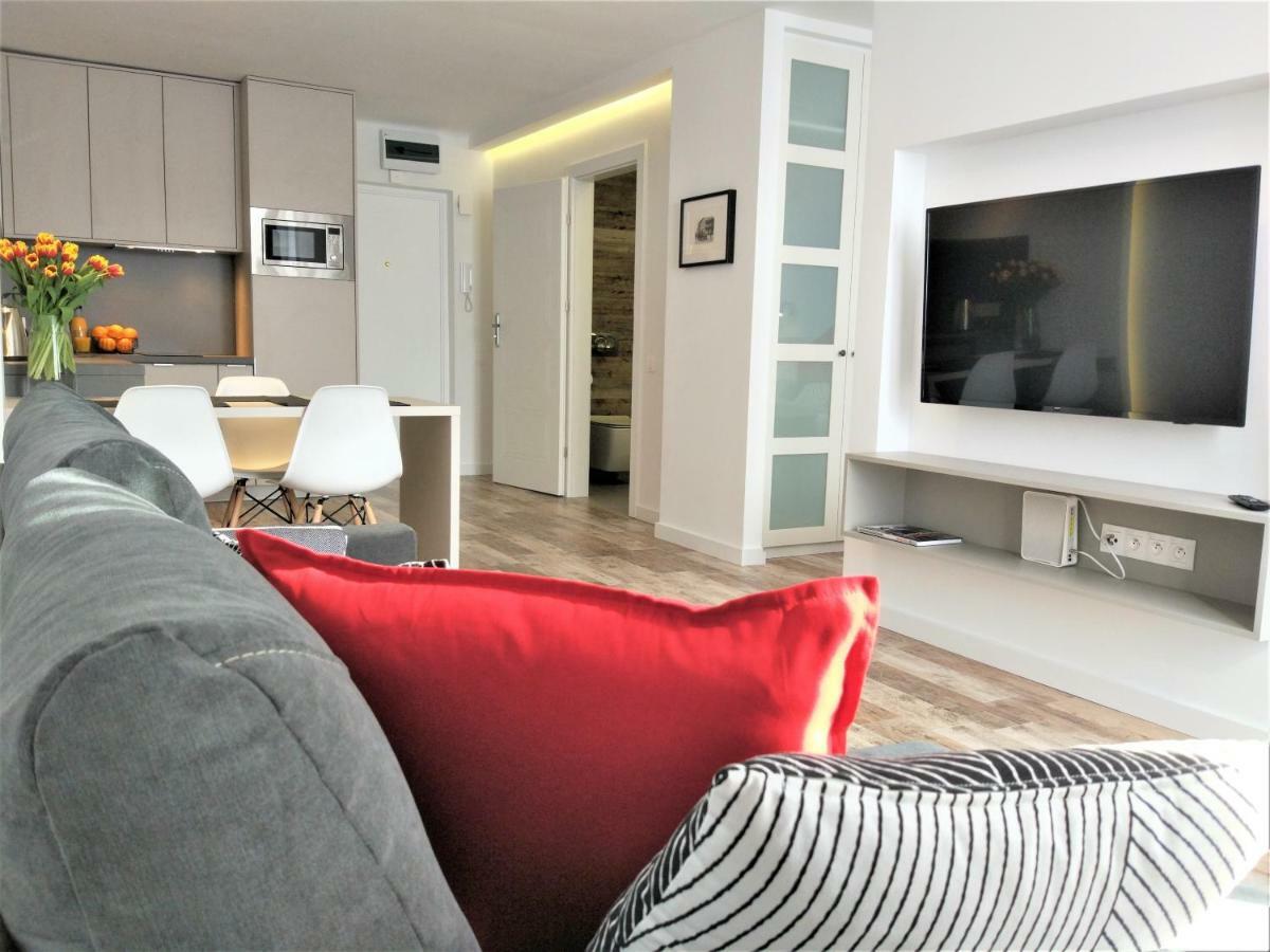 City Center Zelazna, Next To Warsaw'S Business District & Fabryka Norblina, By Warsawskyline Apartments Экстерьер фото